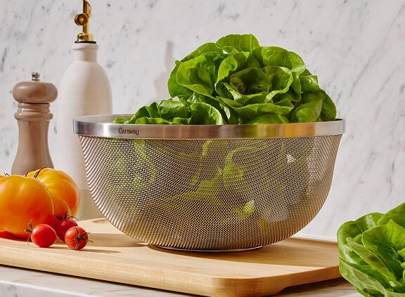 Medium Stainless Steel Strainer - 4 qt Essential for Rinsing Mid-Sized Portions - US 4479